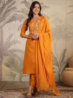 (Category: ) located in . Submitted by intrenddresses (Listing ID 1380114996, Image 1). Description: .