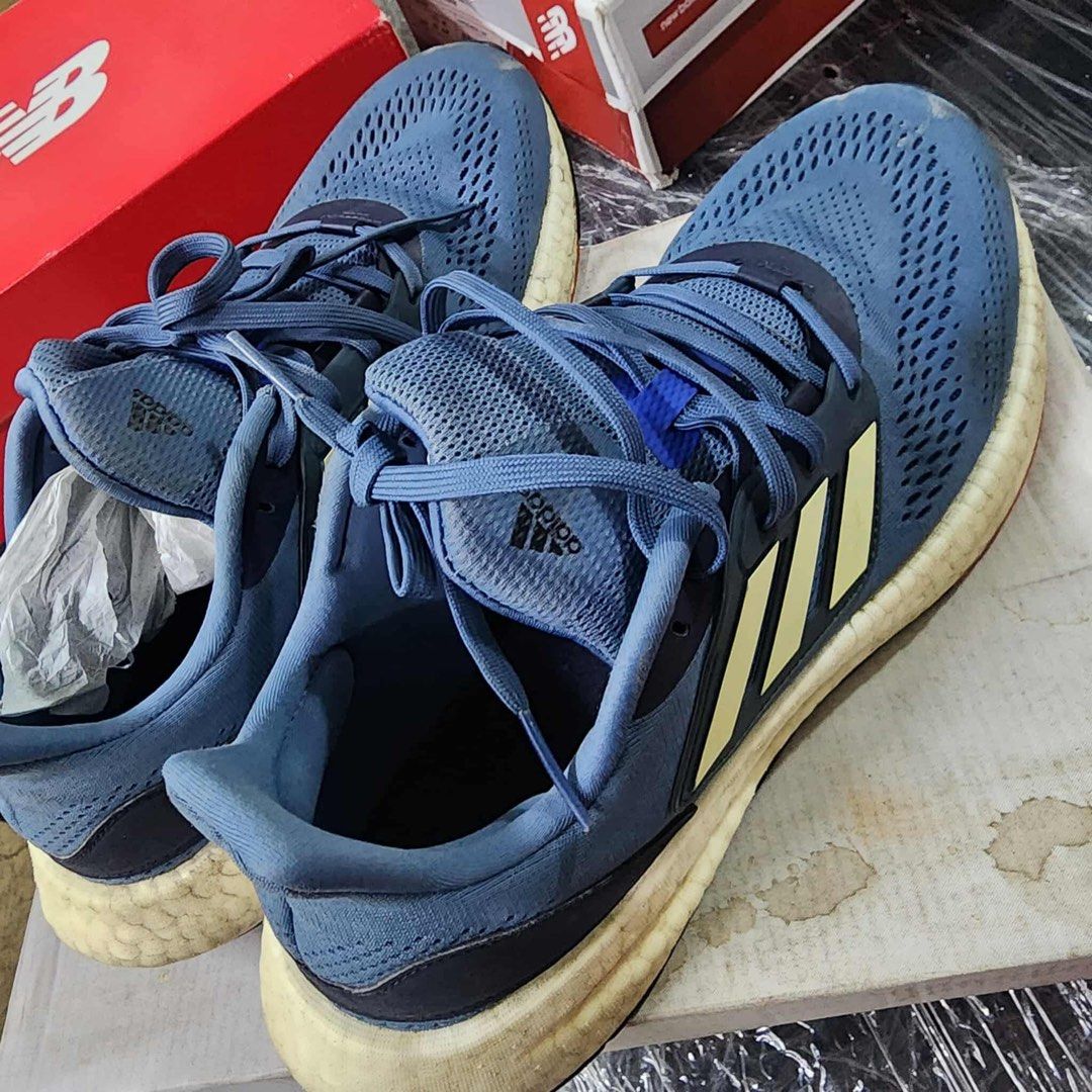 ADIDAS PUREBOOST 22 (Category: Sneakers) located in Manila. Submitted by randomstuff.mnl (Listing ID 1380219958, Image 2). Description: WITH BOX.