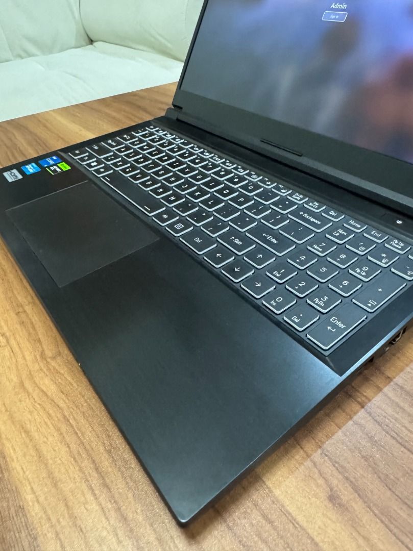 Aftershock Forge 15X, intel i5 13500H, Nvidia 4050 RTX, 32 GB RAM63221277368835112