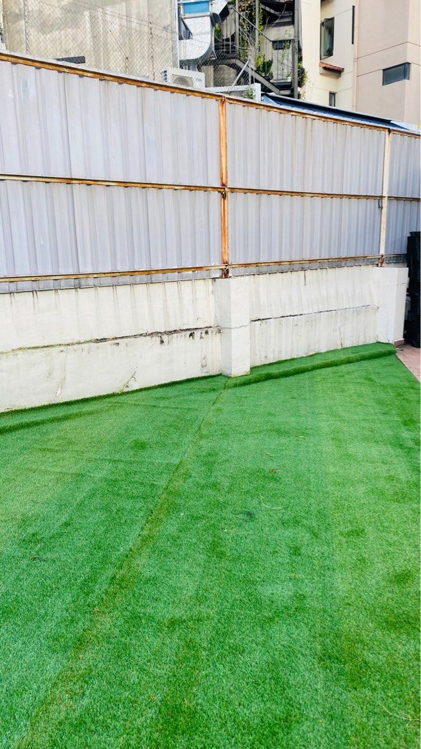 Artificial carpet grass