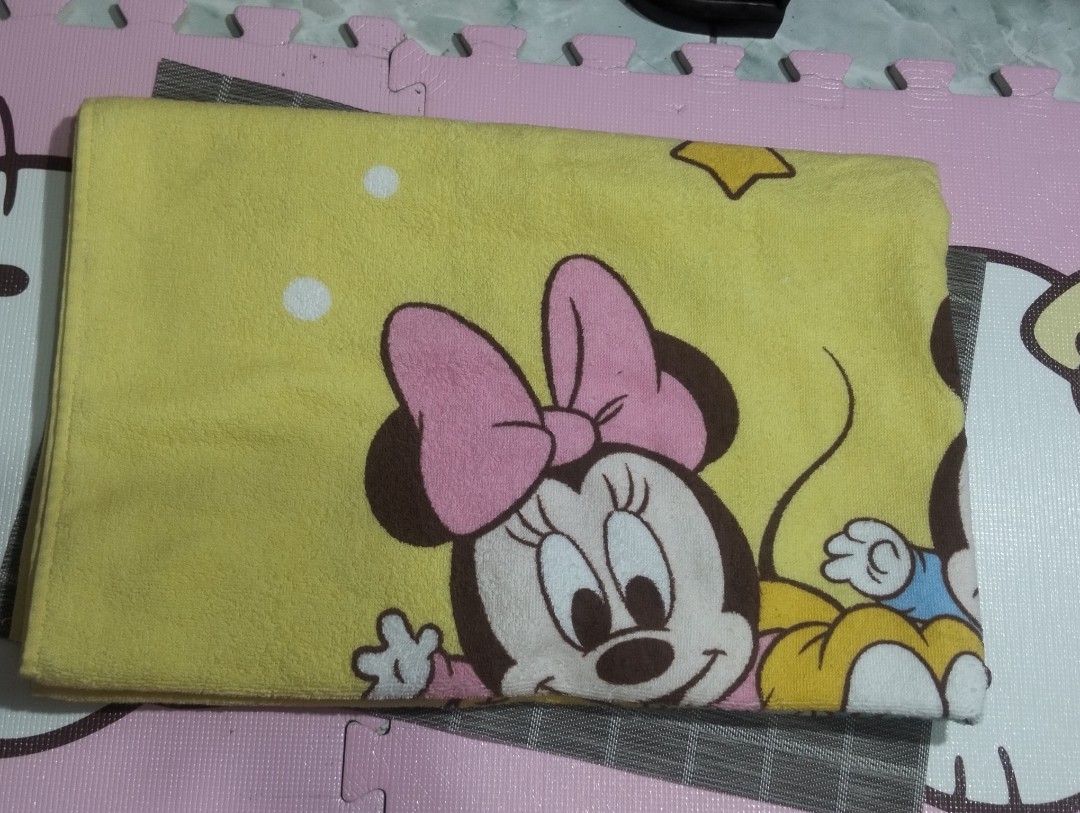 BABY MICKEY & FRIENDS BATH TOWEL (Category: Bathtub & Bath Accessories) located in Batangas. Submitted by amerie_store (Listing ID 1380285378, Image 2). Description: -WYSIWYG -size: 115x85 cm. 🔊Kindly visit & follow my FB page for more updated Toys,Aniks,etc...🤩 🌈👉AMERIE STORE👈🌈 📌Mine Now,Pay after invoice 📌No refund MOP: Gcash 🚛 Flash Express.