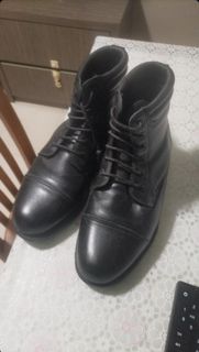 (Category: ) located in . Submitted by grippers (Listing ID 1380230245, Image 1). Description: .