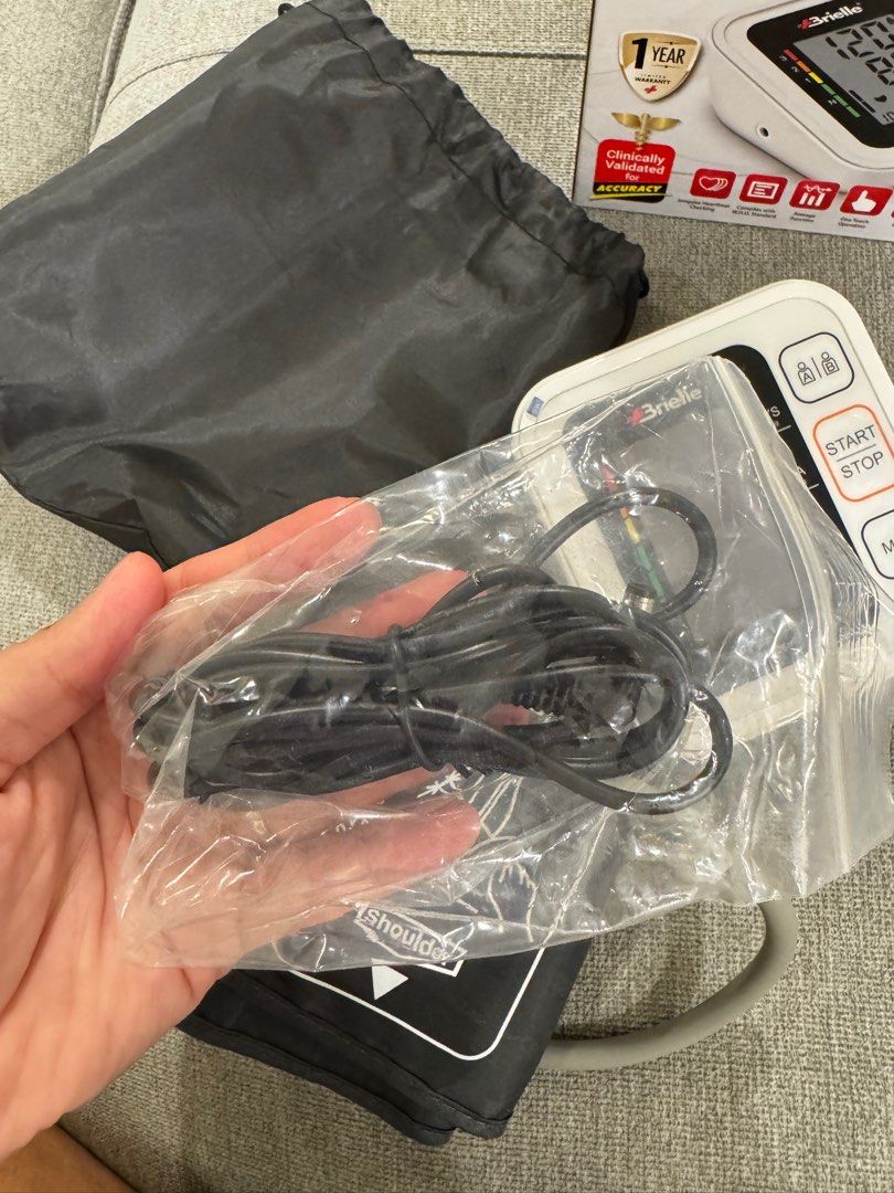 Brielle Digital BP Monitor (Category: Medical Supplies & Tools) located in Quezon City. Submitted by keropersi (Listing ID 1380237418, Image 3). Description: Still with plastic on screen. Comes with battery Rfs: i already have 2 digital bp app.