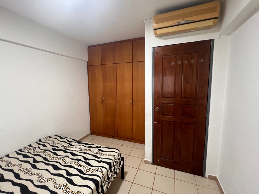 (Category: ) located in . Submitted by chandrans (Listing ID 1380204120, Image 1). Description: .