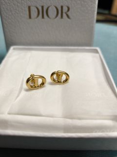 （分類：）位於 。 由 desmelia 提交（商品編號 1380286084，圖片 1）。簡介： 。