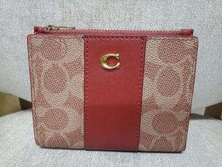 (Kategori: ) berada di . Dikirim oleh luxybagshop (ID iklan 1380197234, Gambar 1). Deskripsi: .