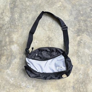 (Kategori: ) berada di . Dikirim oleh bagvtg__store00 (ID iklan 1380256377, Gambar 1). Deskripsi: .