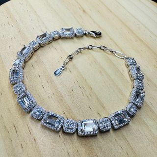 (Category: ) located in . Submitted by mzk.jewellery (Listing ID 1380221240, Image 1). Description: .