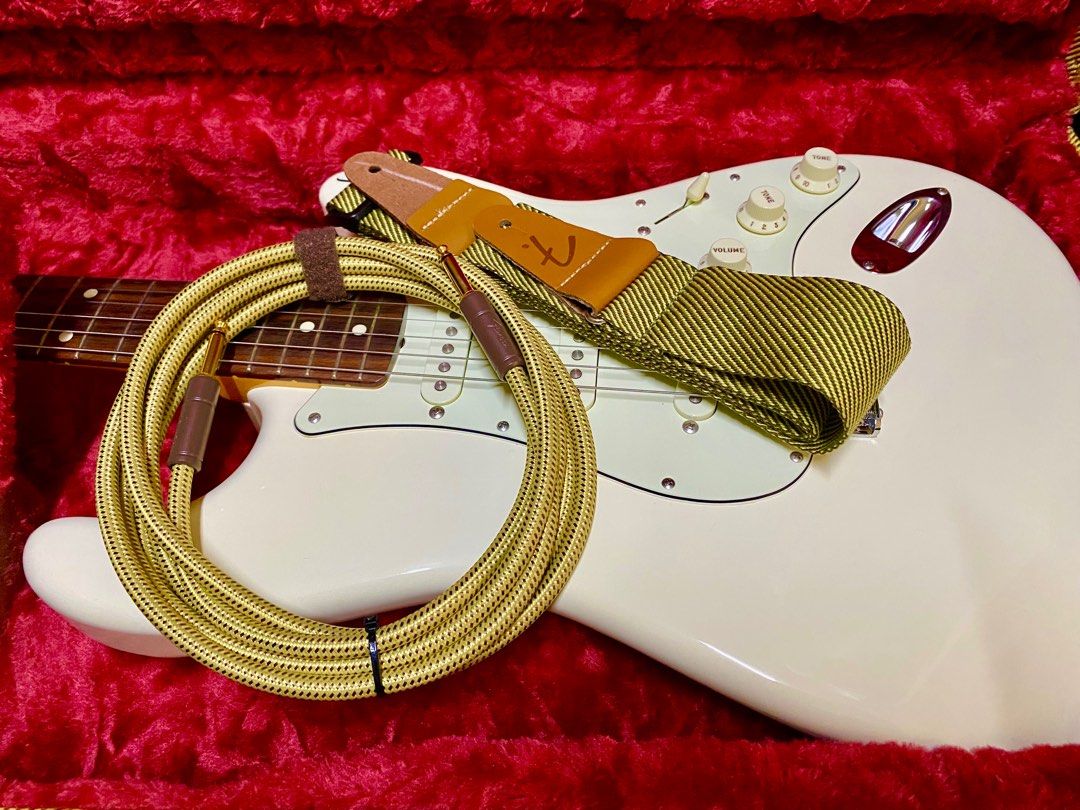 Fender Stratocaster Traditional II 60’s (Category: Musical Instruments) located in Quezon City. Submitted by shredplayer (Listing ID 1380146115, Image 2). Description: Fender Stratocaster Traditional II 60’s Olympic White Brand new Made in Japan Brand new Fender hard case Fender Cable Fender picks Fender strap Complete Accesories Trade + Cash welcome..
