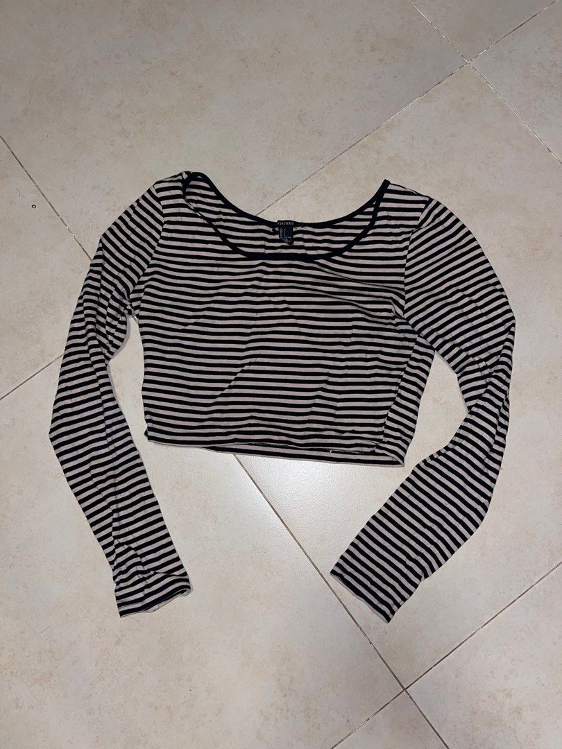 Forever 21 Striped Crop Top Long Sleeve (Category: Longsleeves) located in Manila. Submitted by j4dasells (Listing ID 1380180272, Image 1). Description: Delivery arrangement and cost shall be shouldered by buyer. Loc: Diliman, QC..
