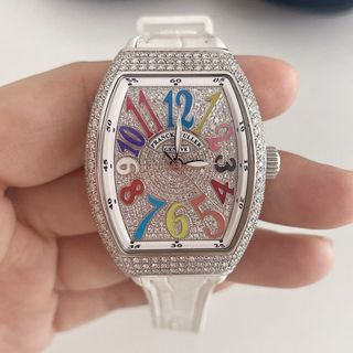 (Category: ) located in . Submitted by luxe_fanatic (Listing ID 1372757105, Image 1). Description: .