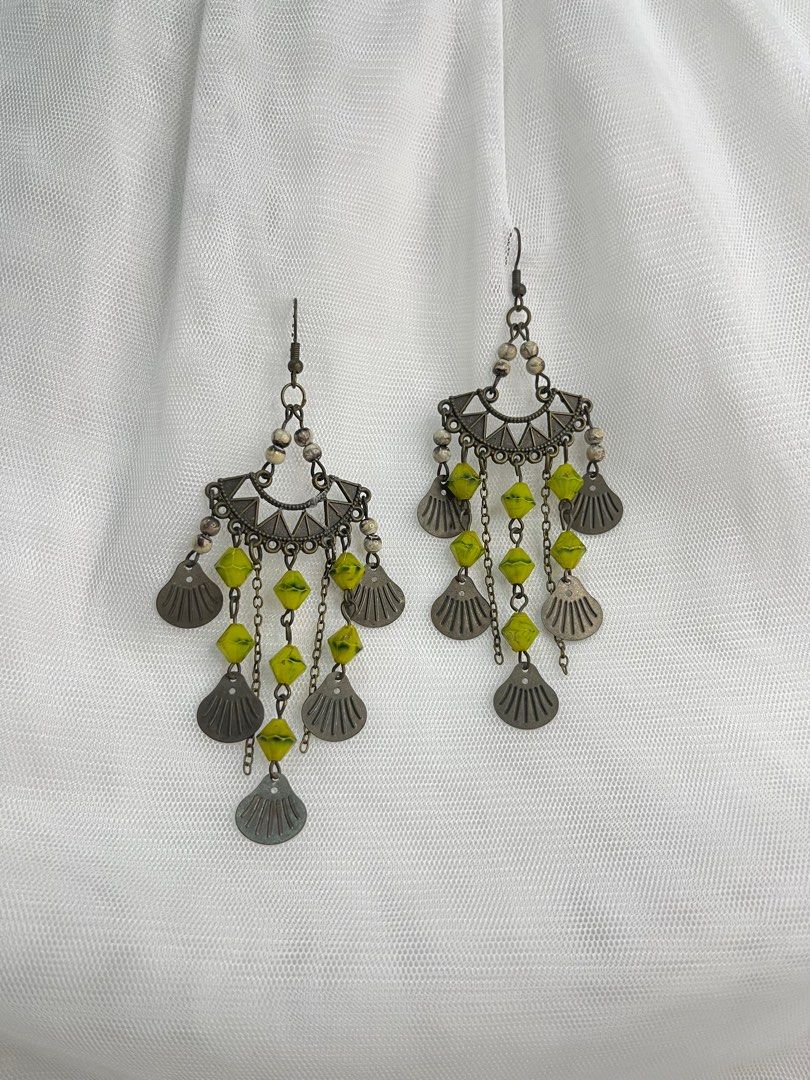 Green Boho Ethnic Chandelier Dangling 2000s Earrings (Category: Earrings) located in Quezon City. Submitted by zora.ph (Listing ID 1380137154, Image 1). Description: .