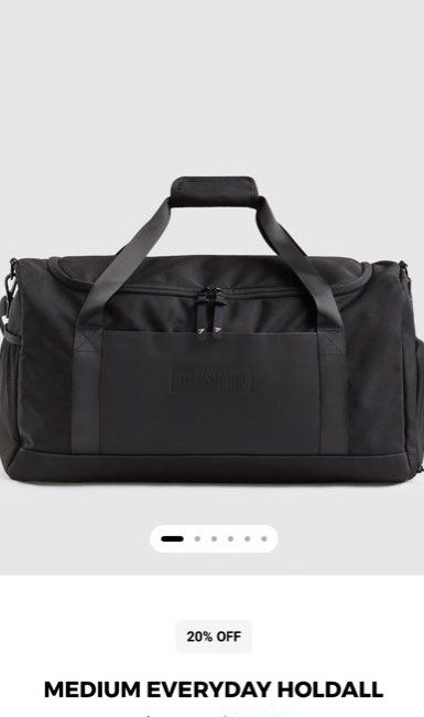 由 nini_523 (刊登 ID 1378721954，圖片 1) 提交，位於 台北市 (Taipei) 的 GYMSHARK手提斜背袋（大） (類別：其他運動配件)，說明：原價70USD加直飛集運運費10USD 官網購入正版 信任者再購買🫡 貪小便宜買大了⋯ ▫️適合健身護具多、旅行、露營⋯。