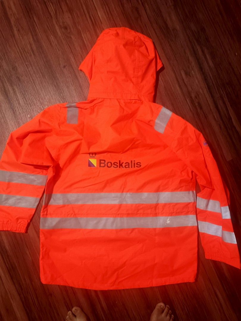 Helly Hansen Rothenburg III Heavy Duty Jacket (Category: Coats, Jackets and Outerwear) located in Santa Maria. Submitted by sieger06 (Listing ID 1380157092, Image 2). Description: size : 2XL.