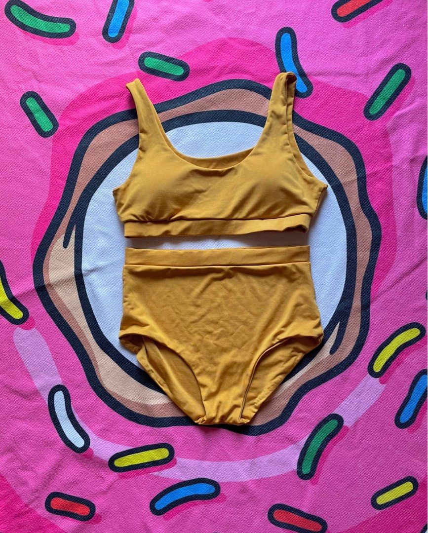 Highwaist Swimsuit (Category: Bikinis & Swimsuits) located in Caloocan City. Submitted by _declutterbym (Listing ID 1380177023, Image 2). Description: Size Medium.