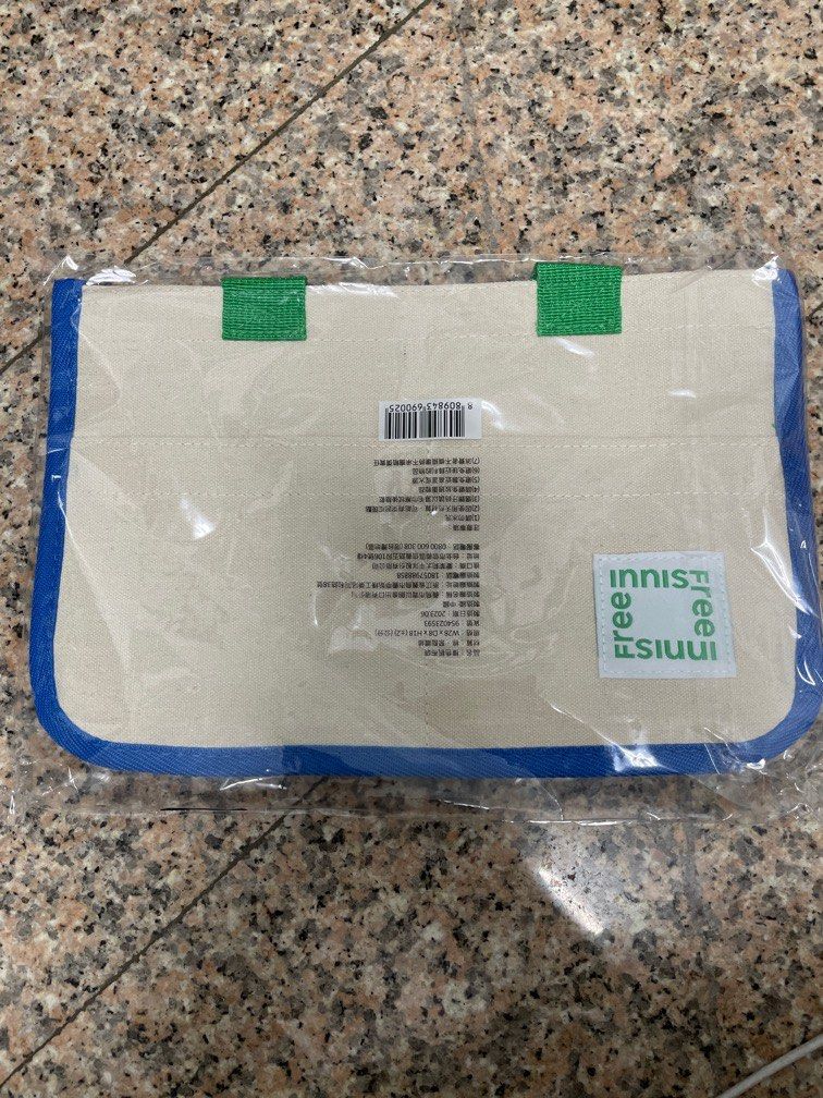 由 x353823032414 (刊登 ID 1380246692，圖片 1) 提交，位於 高雄市 (Kaohsiung) 的 Innisfree撞色帆布袋 (類別：收納箱及袋)，說明：。
