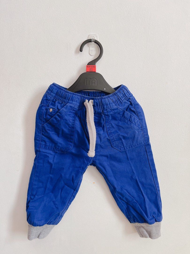 Jogger Pants chicco baby (Kategori: Baju Bayi) berada di Bekasi. Dikirim oleh rinsprelovedin (ID iklan 1380143173, Gambar 1). Deskripsi: ‼️LIKE NEW‼️.