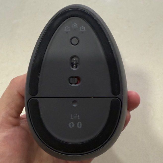 Logitech MX Vertical Ergonomic Mouse63204766457987112