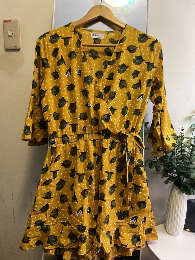 Long Sleeve Jumpsuit (Category: Jumpsuits) located in Manila. Submitted by lovedaleee (Listing ID 1380115630, Image 1). Description: .