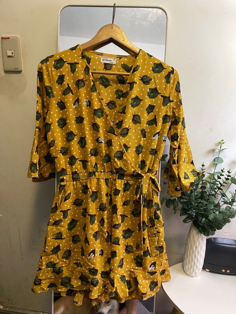 Long Sleeve Jumpsuit (Category: Jumpsuits) located in Manila. Submitted by lovedaleee (Listing ID 1380115630, Image 2). Description: .