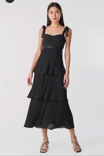 (Category: ) located in . Submitted by runawaycloset (Listing ID 1380140575, Image 1). Description: .