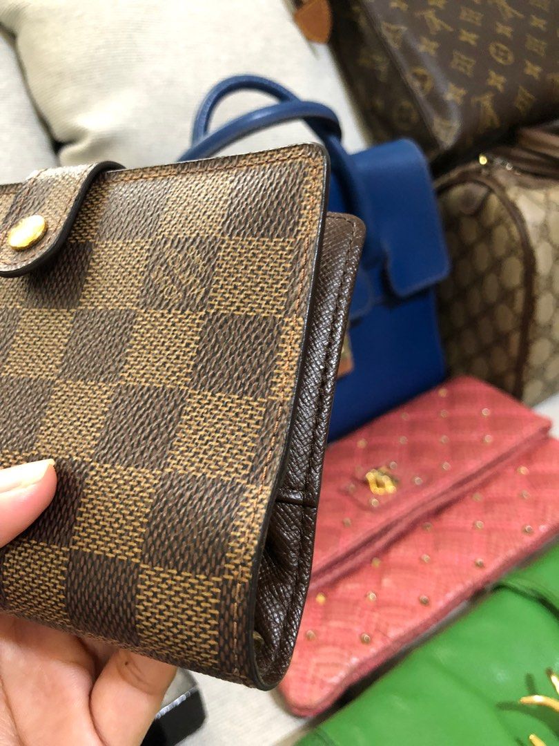 LV DAMIER PLANNER W/ REFILL 💯 % AUTHENTIC (Category: Luxury Bags & Wallets) located in Manila. Submitted by o_authentique (Listing ID 1380154476, Image 2). Description: LV slightly used • 9 /10 Excellent condition •Code CA1026 • We are not selling JUNK STUFF •Our price is reasonable based on items condition .
