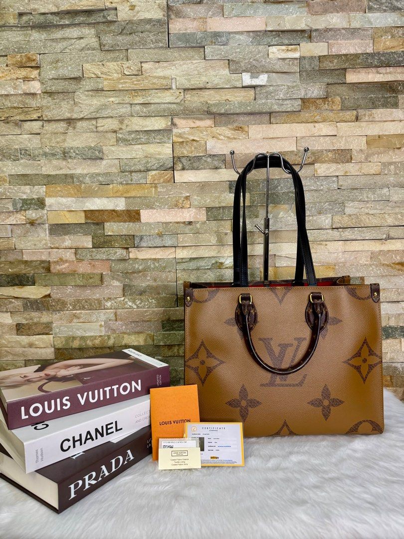 LV OTG Reverse MM (Category: Luxury Bags & Wallets) located in Taguig. Submitted by angelbellaclaire (Listing ID 1380175630, Image 1). Description: ✨ Louis Vuitton OnTheGo MM – Reverse Monogram Magic ✨ (Microchip) Stand out in bold elegance with this iconic LV tote in eye-catching Monogram & Monogram Reverse Canvas. Perfectly sized for work or weekends! 📏 Size: 35 x 27 x 14 cm (L x H x W) 👜 Details: • Monogram & Monogram Reverse coated canvas •