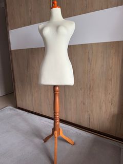 (Category: ) located in . Submitted by Aryllis (Listing ID 1380192258, Image 1). Description: .