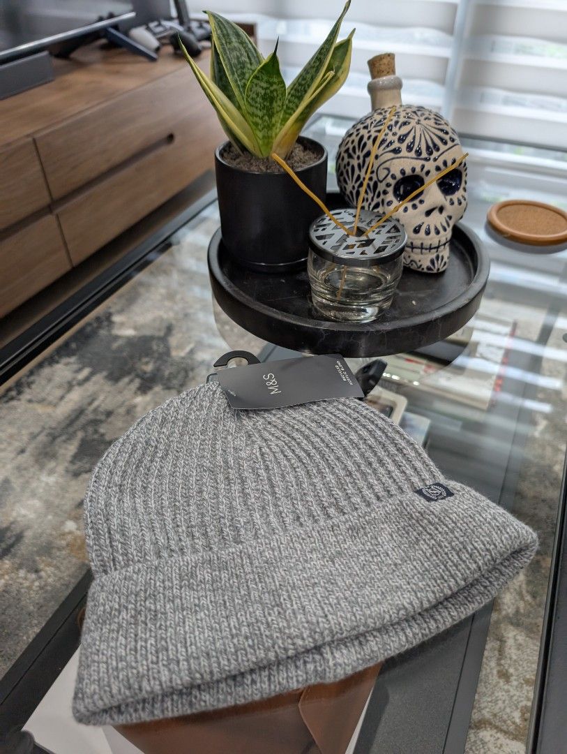 Marks & Spencer (Category: Hats & Beanies) located in Manila. Submitted by csisters3 (Listing ID 1380169708, Image 1). Description: .