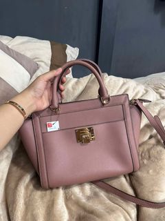 (Category: ) located in . Submitted by tiaraph (Listing ID 1380216882, Image 1). Description: .