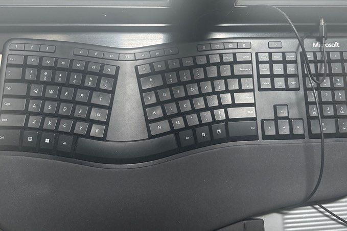 Microsoft Ergonomic Keyboard63164285186946110