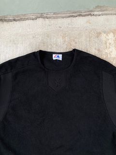 (Category: ) located in . Submitted by ekhone_preloved (Listing ID 1380140339, Image 1). Description: .