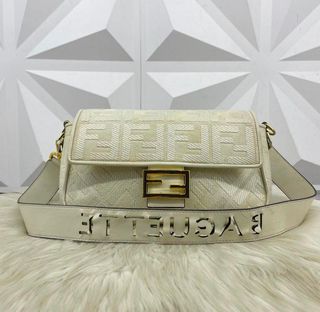 (Kategori: ) berada di . Dikirim oleh bagsie.vibe (ID iklan 1380105671, Gambar 1). Deskripsi: .