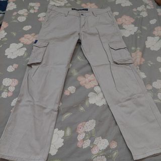 (Kategori: ) berada di . Dikirim oleh preloved_authentic8 (ID iklan 1380147038, Gambar 1). Deskripsi: .