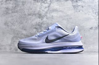 (Category: ) located in . Submitted by Outlet.Sneakers (Listing ID 1380103862, Image 1). Description: .