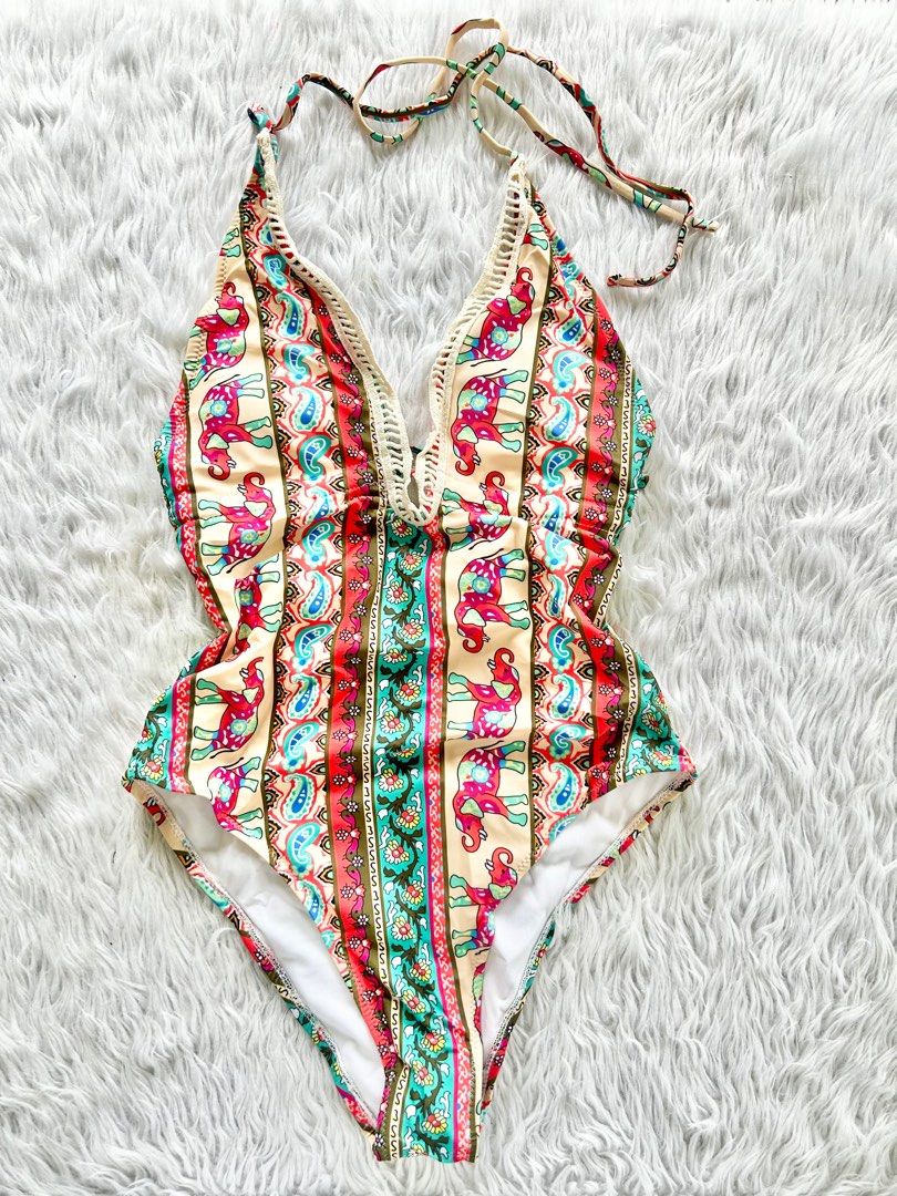 One Piece Swimsuit - Elephant print (Category: Bikinis & Swimsuits) located in Taguig. Submitted by clp26 (Listing ID 1380218359, Image 2). Description: One Piece Swimsuit - Elephant print Size Small on Tag.
