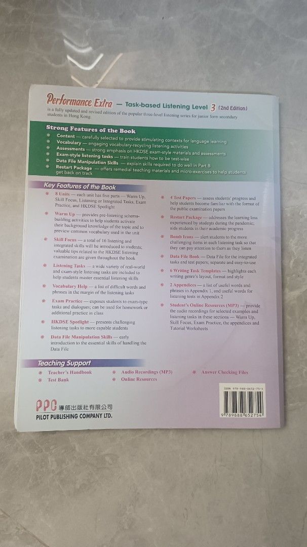 Performance extra task-based listening 3 （分類：教科書）位於 Hong Kong。 由 jameschauu22777 提交（商品編號 1380240377，圖片 2）。簡介： 8成5新 只有書沒有data file 和 restart booklet。