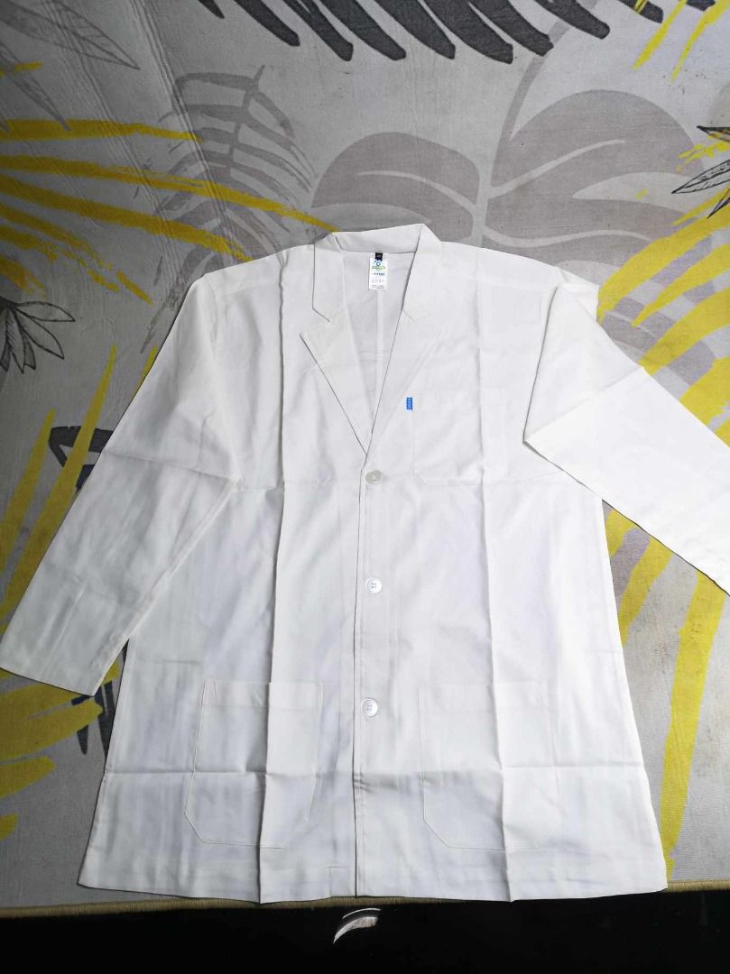Plain White Lab Coat (Category: Medical Supplies & Tools) located in Santa Cruz. Submitted by jmy_surplus.2 (Listing ID 1380161769, Image 1). Description: Size ; 40 Color ; White Type ; Lab Coat Brand ; No Brand Material ; Cotton Style ; White Lab Coat MY 25 JMY 5 Batch #130.