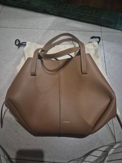 (Kategori: ) berada di . Dikirim oleh deeeelita (ID iklan 1380257368, Gambar 1). Deskripsi: .