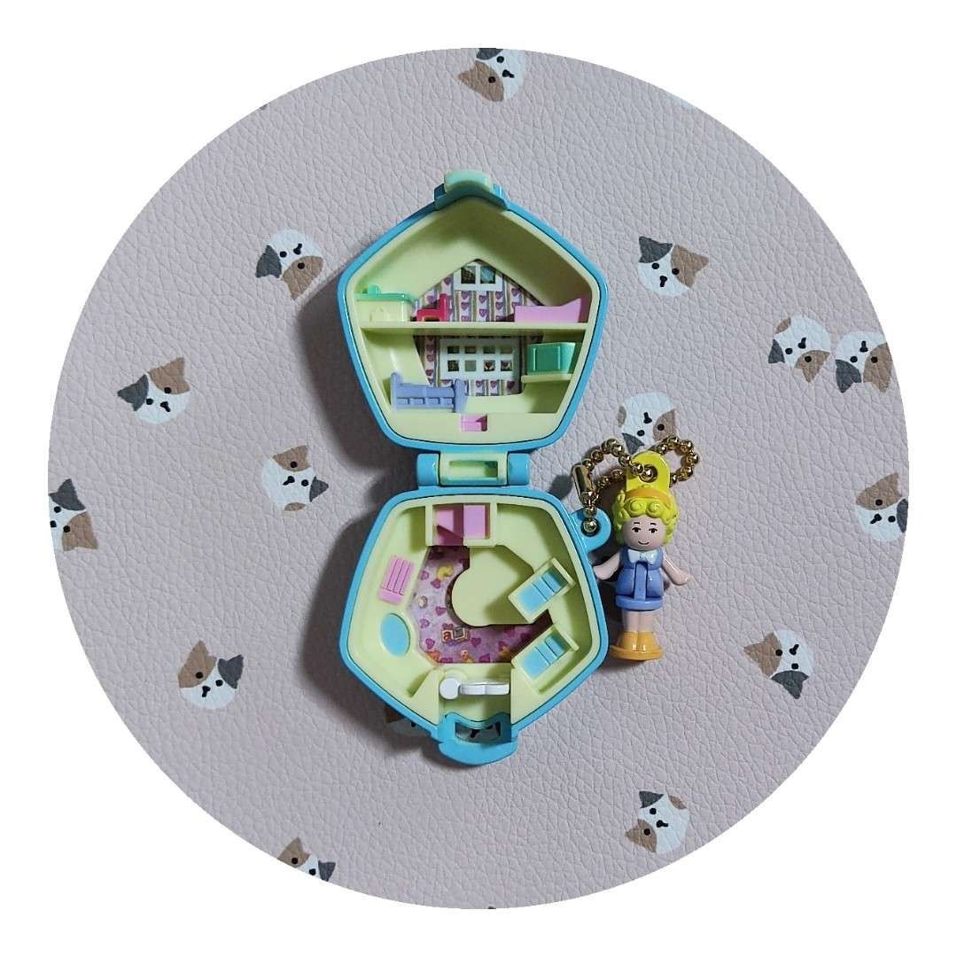 Polly Pocket Miniature Charm Gashapon (Category: Kids Toys) located in Las Pinas. Submitted by mechachema (Listing ID 1379302389, Image 3). Description: ⠀⠀★ Brand New, Sealed, On hand ⠀⠀★ Lalamove / Grab Express / JNT only ⠀⠀★ Location: Las Piñas ⠀⠀✓ 1992 FAST FOOD RESTAURANT(LAVENDER PENTAGON) ⠀⠀X 1989 BUTTON'S ANIMAL HOSPITAL(CORAL CIRCLE) [SOLD] ⠀⠀X 1992 POLLY IN THE NURSERY(LIGHT BLUE PENTAGON) [SOLD] .