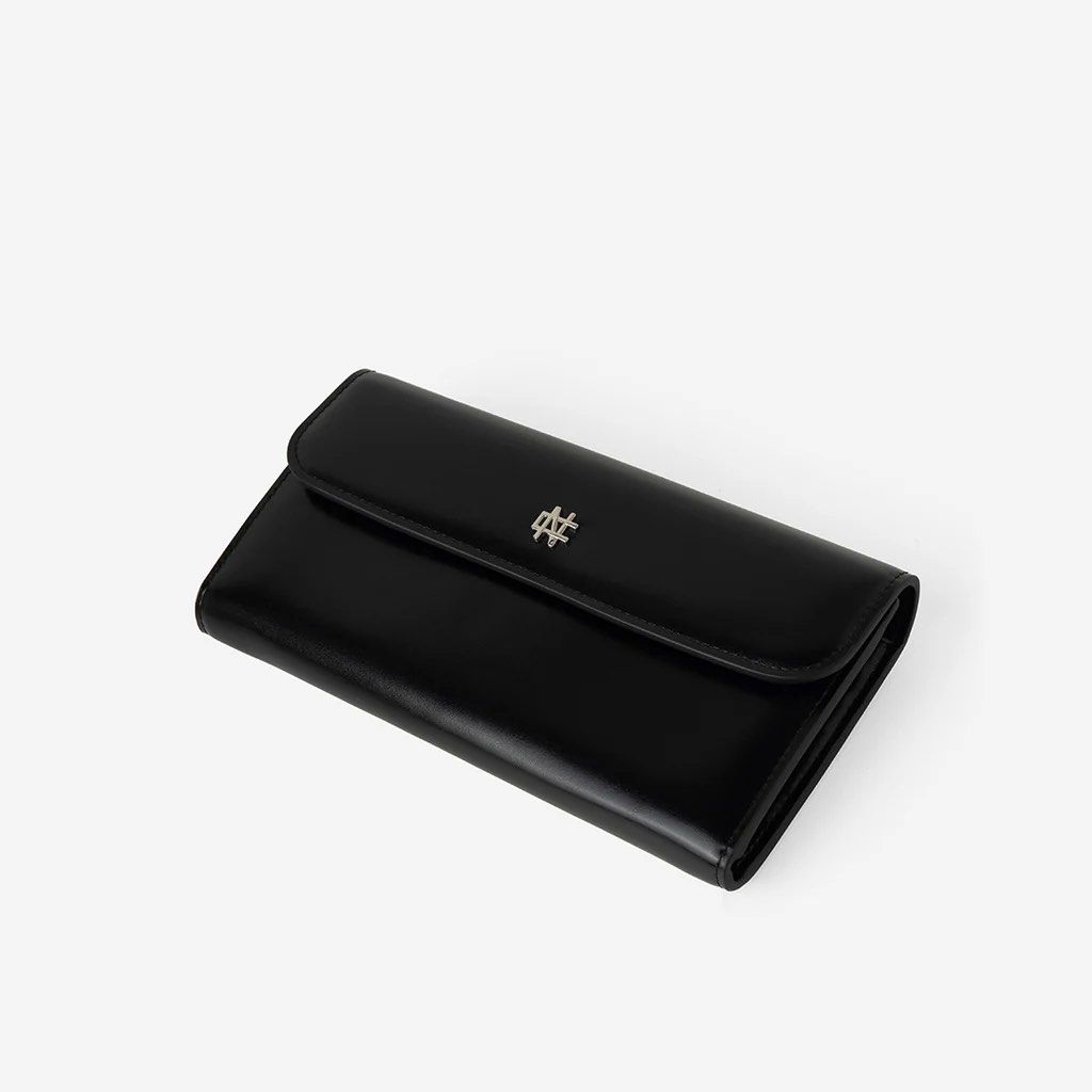 [Preorder] Christy Ng Dolly Long Wallet (Category: Wallets & Card holders) located in Mandaluyong City. Submitted by syzj30 (Listing ID 1380116823, Image 1). Description: Christy Ng Dolly Long Wallet ✨ Colors: 🖤 Black 🤎 Chestnut Brown 🩷 Baby Pink 💛 Butter 💚 Sage Green 🩵 Dusty Blue Customization: +500 📌 ETA: July 26 🎀 Includes Dustbag and CN Paper bag 💯 Original and Authentic from Malaysia 📍Mandaluyong City MOP: BDO/Maya/Gcash/Seabank 🛵