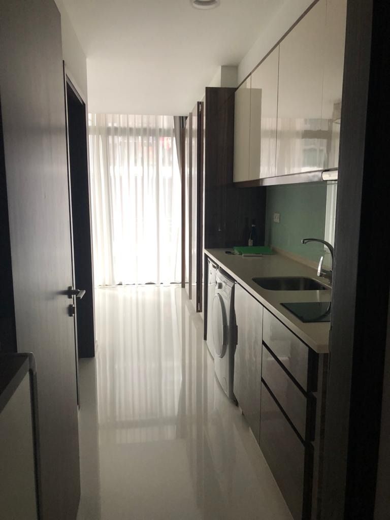 Private pool side Studio for lease63227233028609111