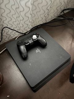 (Category: ) located in . Submitted by yvxn_ (Listing ID 1380143176, Image 1). Description: .