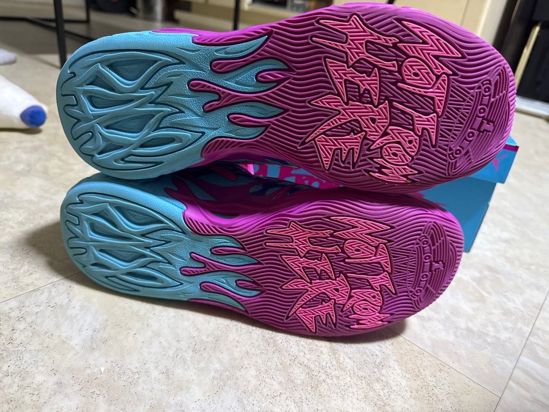 Puma LaMelo Ball MB.04 hornets Basketball Shoes (Category: Sneakers) located in Singapore. Submitted by rdktz2xmbv44034 (Listing ID 1380234066, Image 3). Description: puma mb04 used less than a 2 times after used cleaned immediately still have box traction is very good selling because its too big for me and the shoe still have the paper thing .