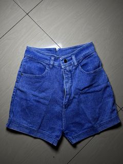 (Category: ) located in . Submitted by blickymanila (Listing ID 1380172486, Image 1). Description: .
