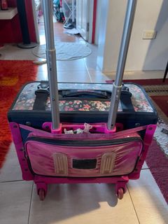 (Category: ) located in . Submitted by mph_thrift (Listing ID 1380203723, Image 1). Description: .