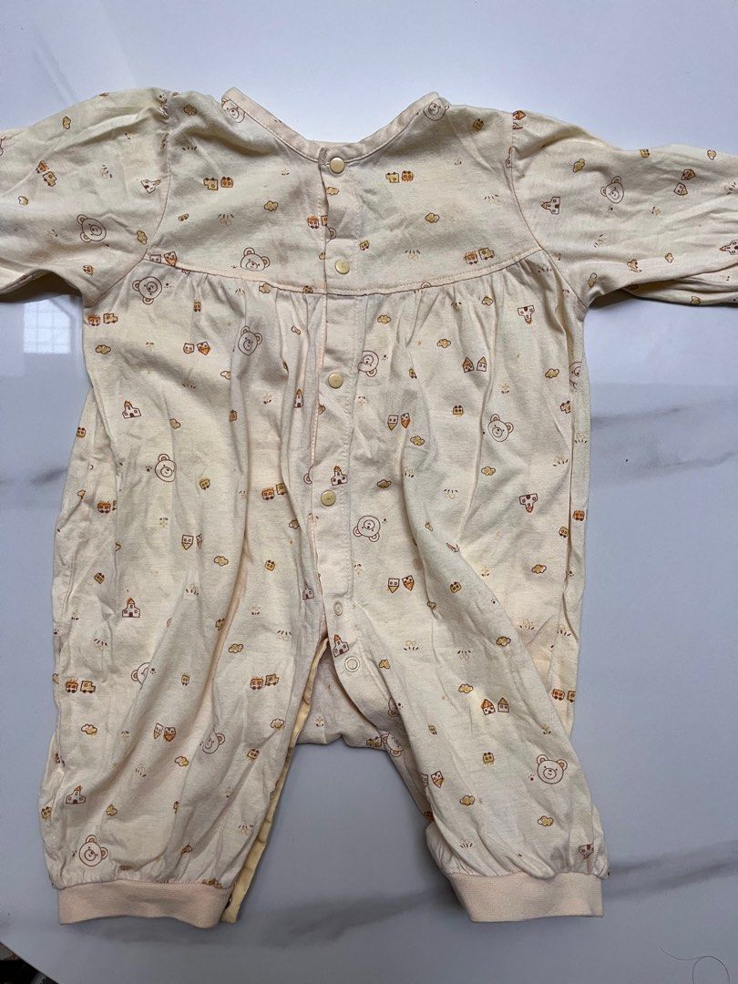 Romper baby (Kategori: Baju Bayi) berada di Jakarta Pusat. Dikirim oleh madelineb38127 (ID iklan 1380199324, Gambar 1). Deskripsi: Romper baby. Minus pemakaian aja..