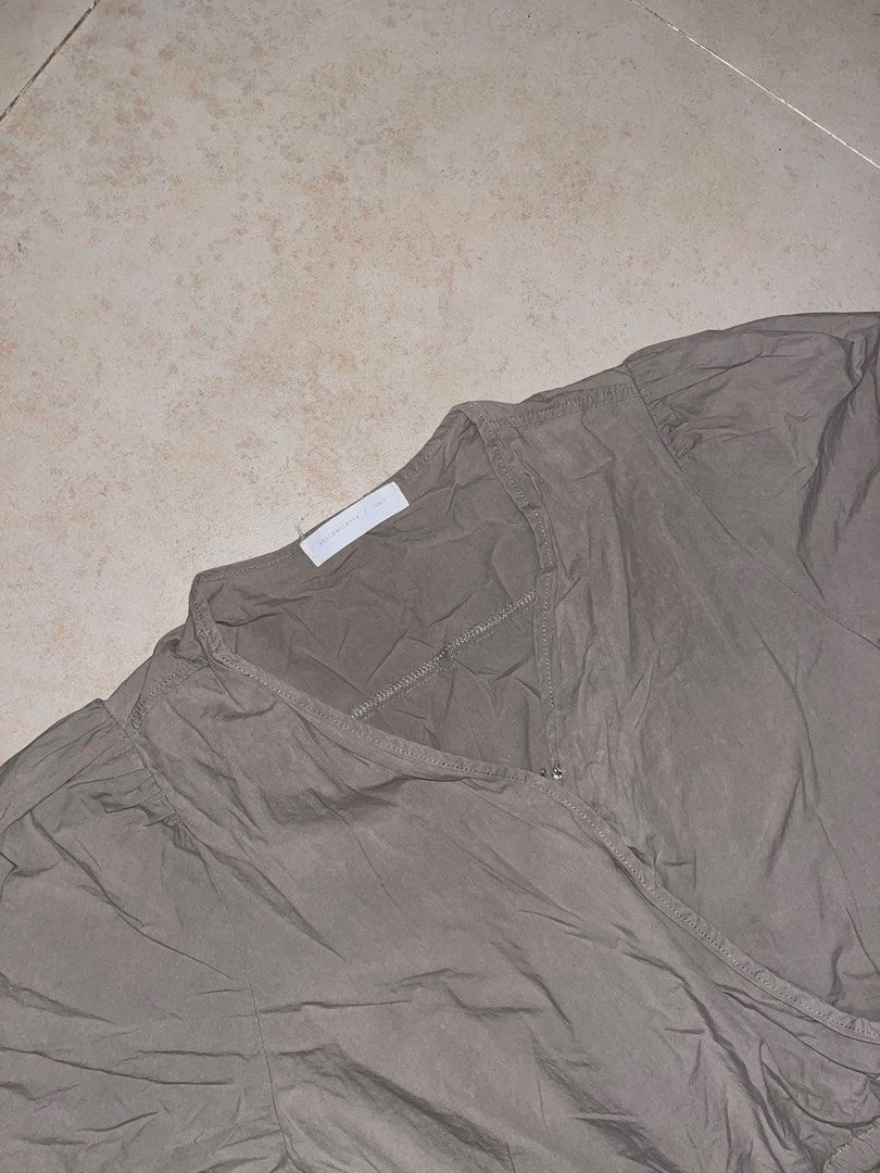 Sage Green Jumpsuit with Puffed Sleeves (Category: Jumpsuits) located in Manila. Submitted by j4dasells (Listing ID 1380181147, Image 3). Description: Can fit up to large. Delivery arrangement and cost shall be shouldered by buyer. Loc: Diliman, QC..