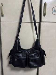 (Category: ) located in . Submitted by thriftpluss (Listing ID 1380112179, Image 1). Description: .