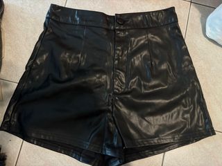 (Category: ) located in . Submitted by Charcat.Closet (Listing ID 1380164539, Image 1). Description: .